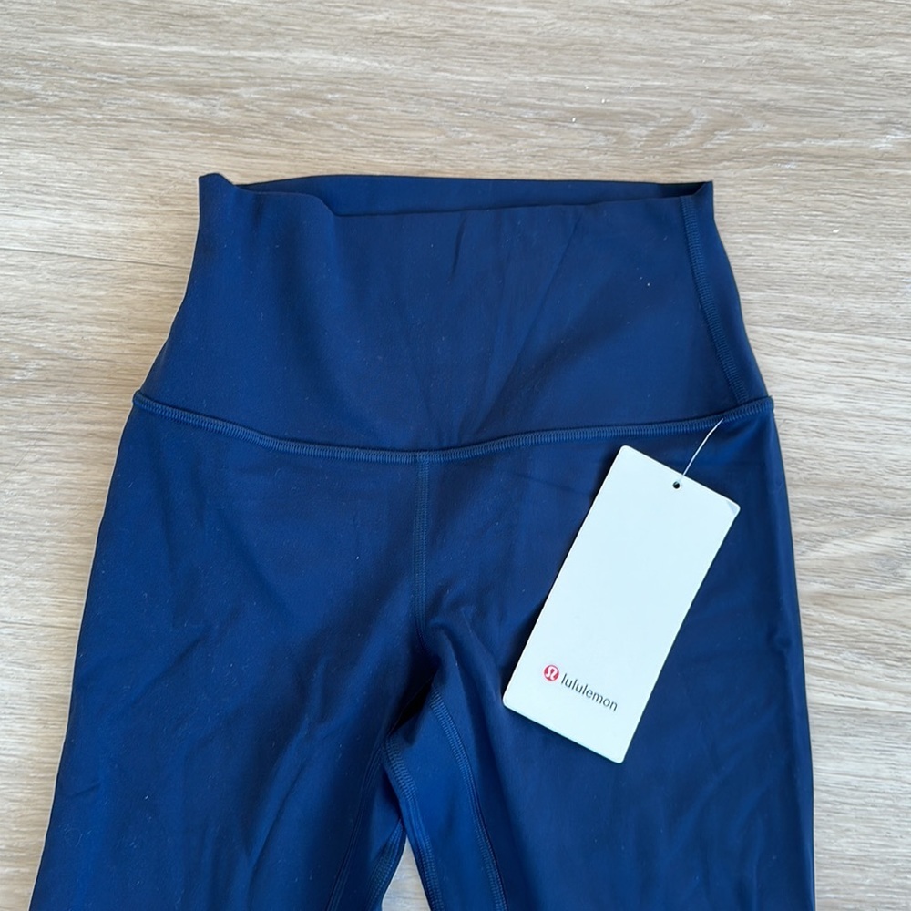 Lululemon lululemon Align™ High-Rise Pant 28" size true navy size 0 4 6 8 2 - Picture 8 of 8